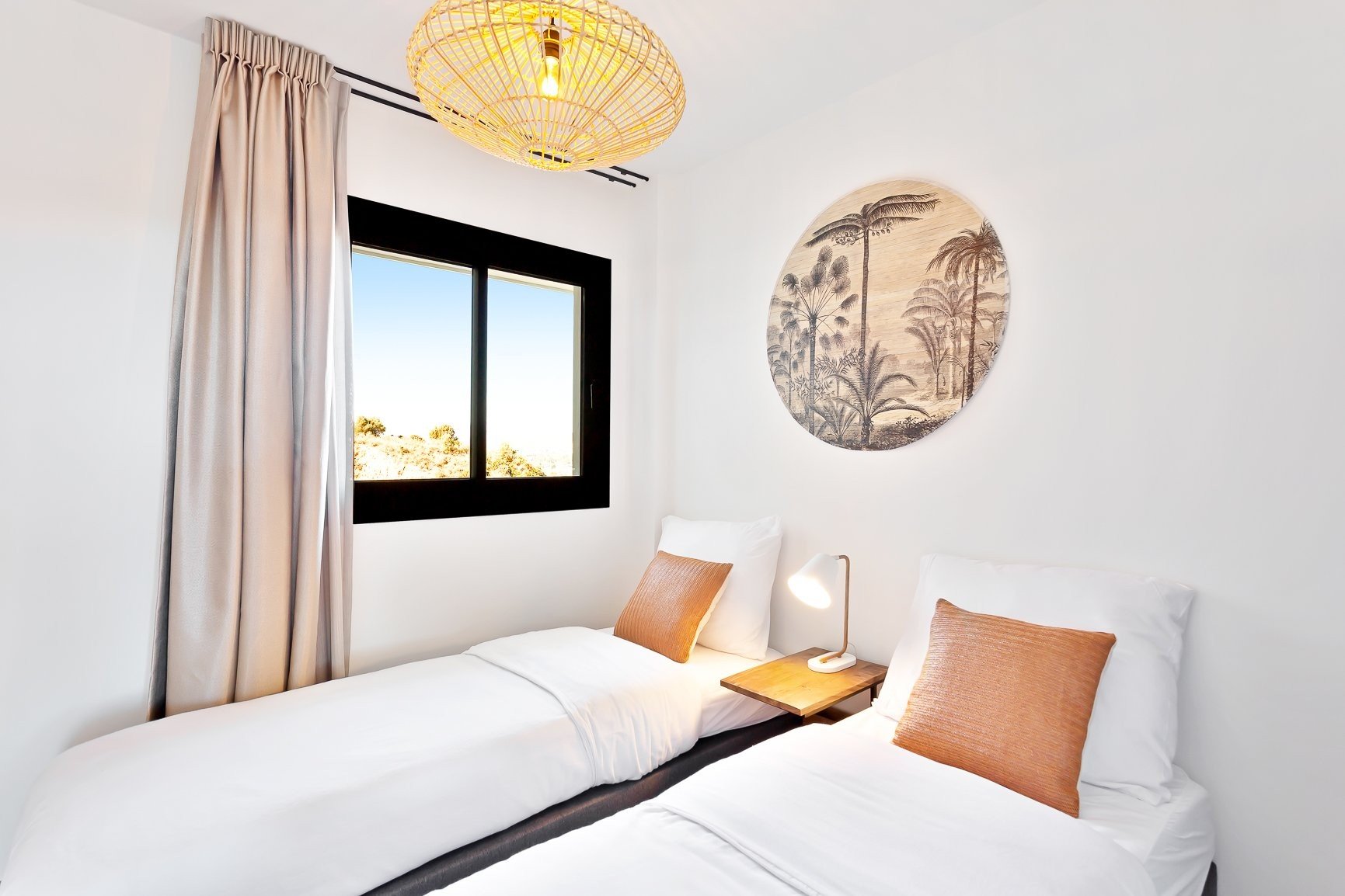 Bedroom 2 6370bd763f9c2