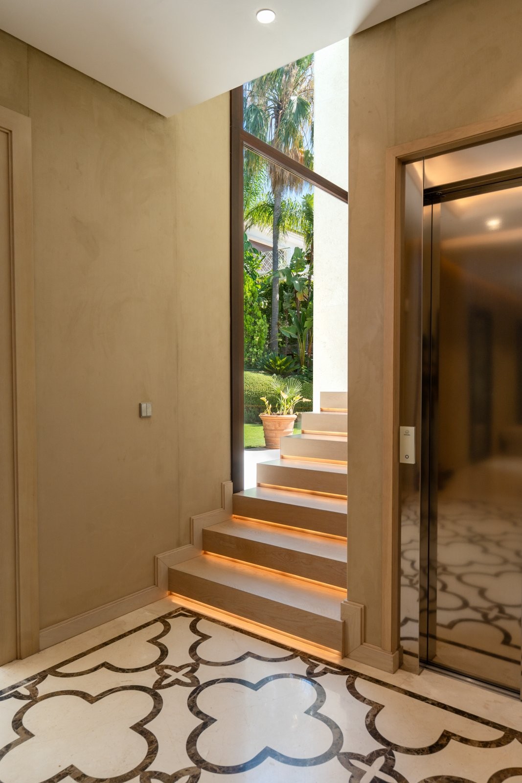 Villa maria nueva andalucia marbella 21